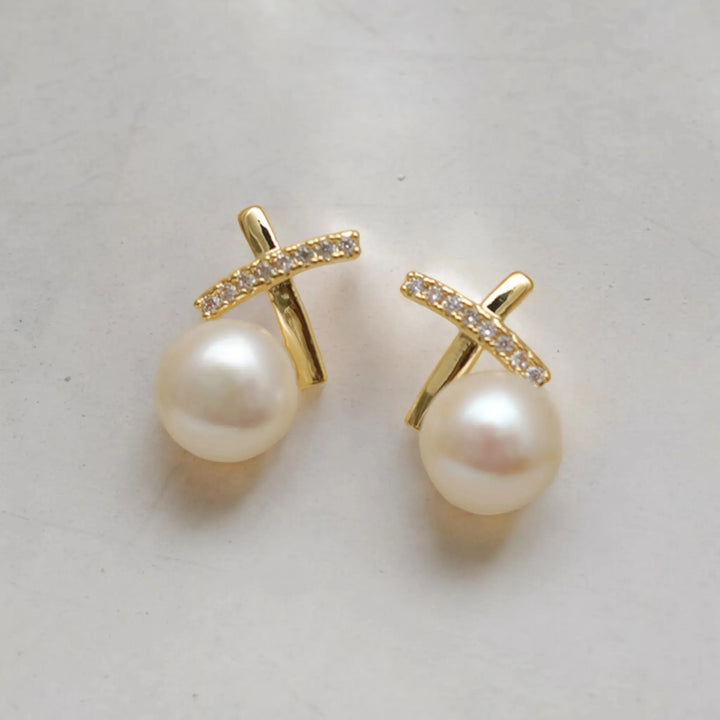 交叉水鑽金屬單珍珠耳環-金