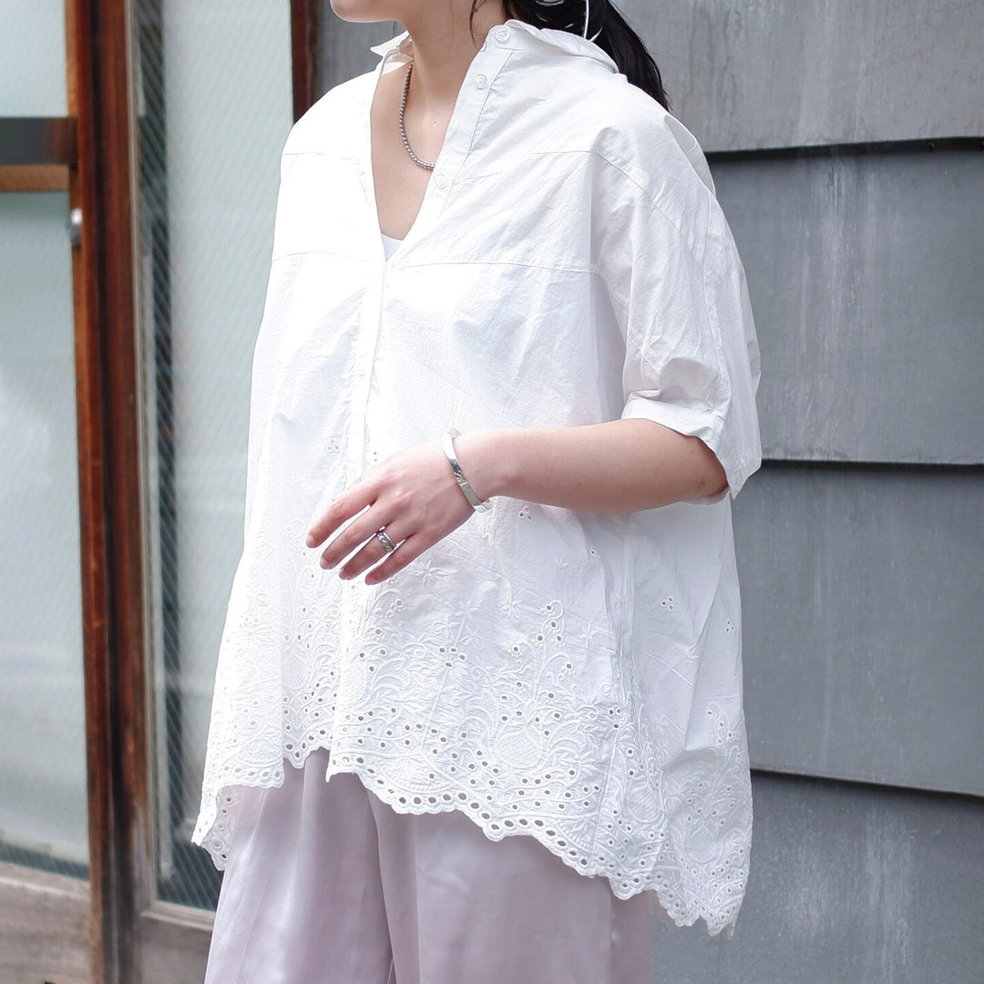 鏤空刺繡下擺V領棉質襯衫 - 白｜classy chic