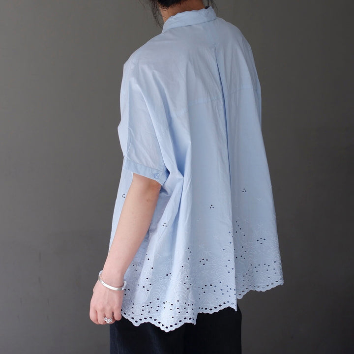 鏤空刺繡下擺V領棉質襯衫 - 亮藍｜classy chic