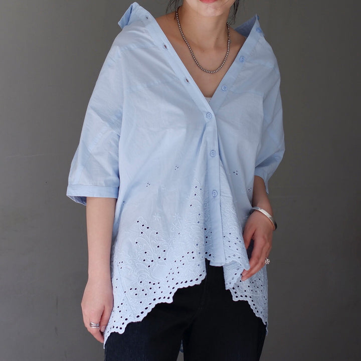 鏤空刺繡下擺V領棉質襯衫 - 亮藍｜classy chic
