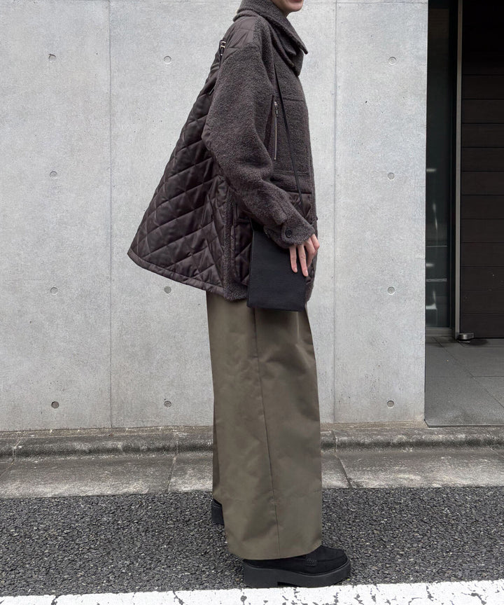 羊毛異材質拼接設計中長版大衣 - 深灰｜Audrey and John Wad