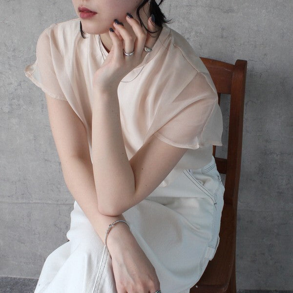 輕紗透膚層次感法式袖上衣 - 杏｜classy chic