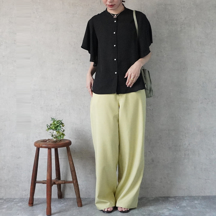 珍珠釦飾飄逸喇叭袖立領上衣 - 黑｜classy chic