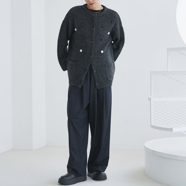 立體花朵裝飾鈕扣開襟衫 - 炭灰｜Audrey and John Wad