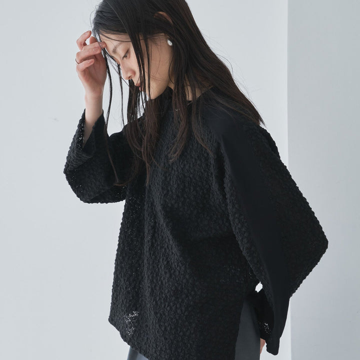 立體壓紋拼接設計上衣 - 黑｜Audrey and John Wad