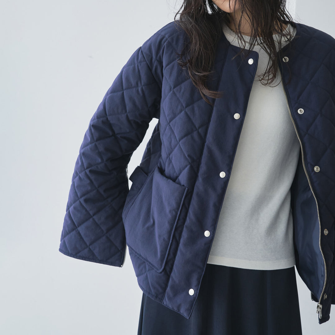 無領鋪棉壓紋短版外套 - 深藍｜Audrey and John Wad