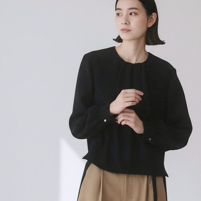 古典荷葉邊襯衫 - 黑｜BRAHMIN 日本製