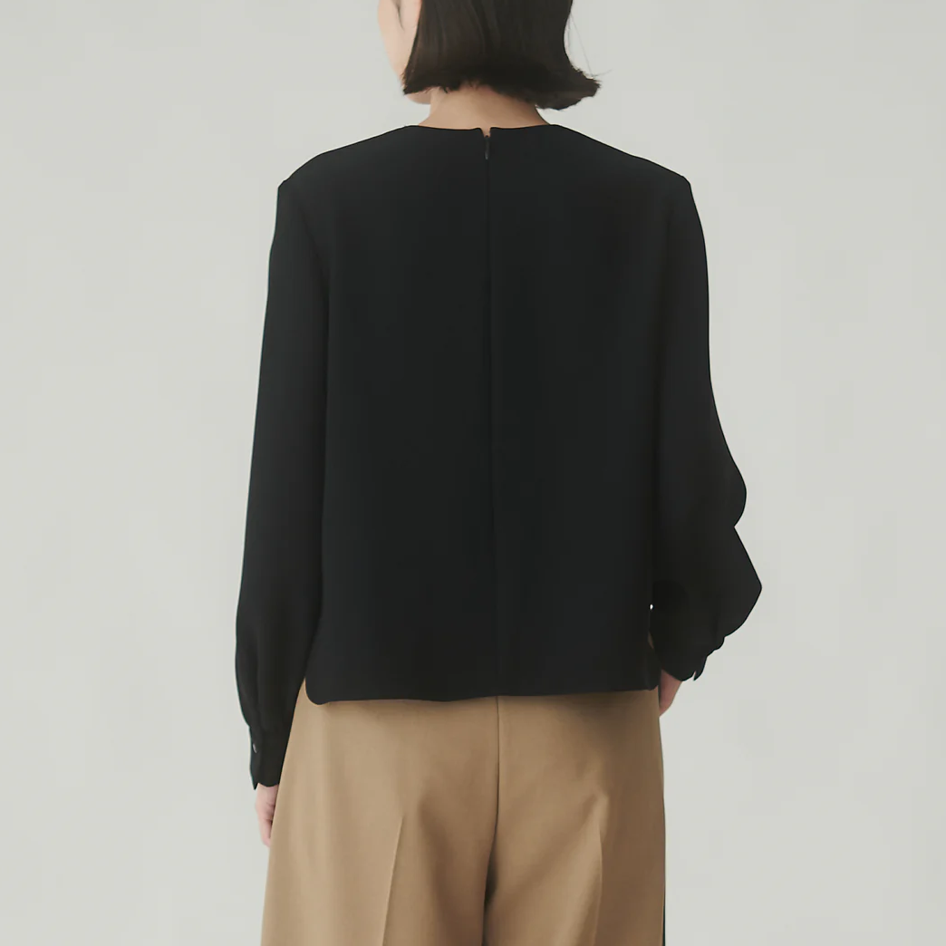 古典荷葉邊襯衫 - 黑｜BRAHMIN 日本製