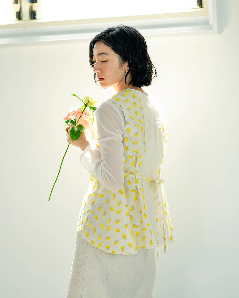 花朵提花無袖上衣 - 黃｜Lallia Mu