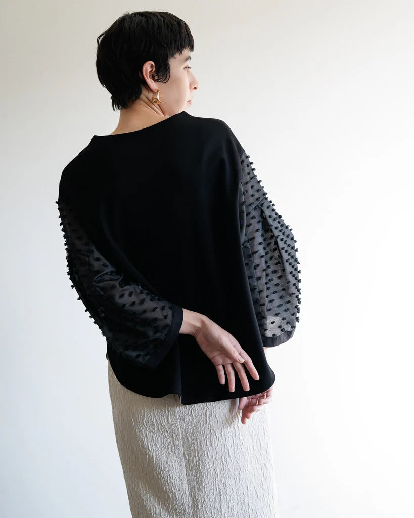 立體提花袖拼接上衣 - 黑｜Lallia Mu 日本製