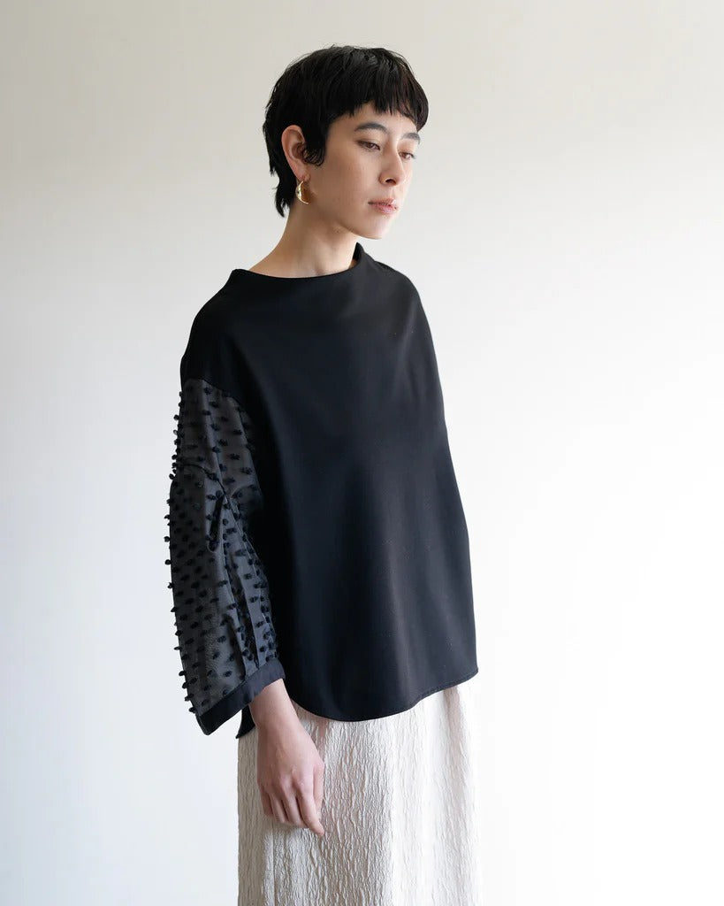 立體提花袖拼接上衣 - 黑｜Lallia Mu 日本製