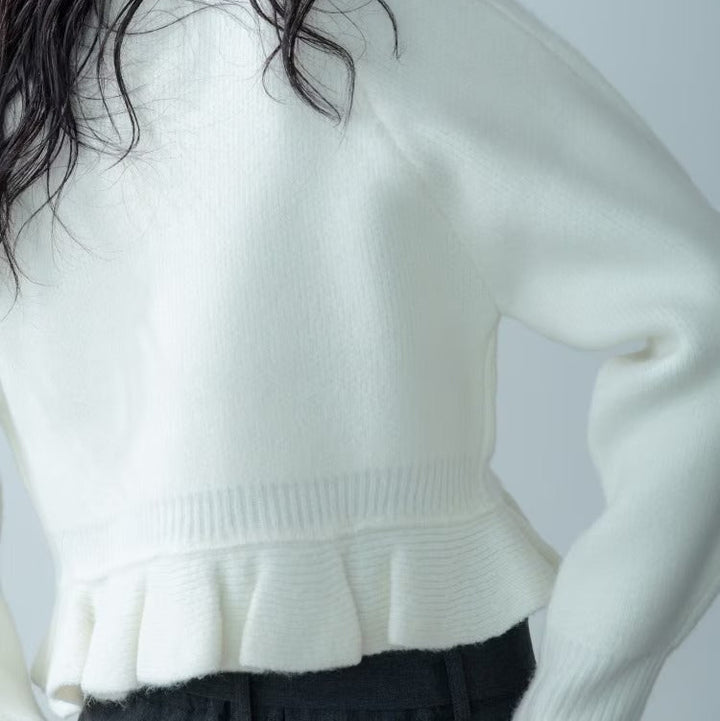 荷葉下擺拉鍊開襟衫 - 米白｜GALLEST