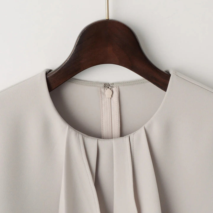 古典荷葉邊襯衫 - 灰米｜BRAHMIN 日本製