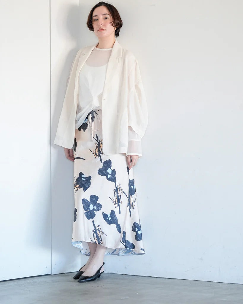 花卉印花緞面長裙 - 米｜Lallia Mu 日本製