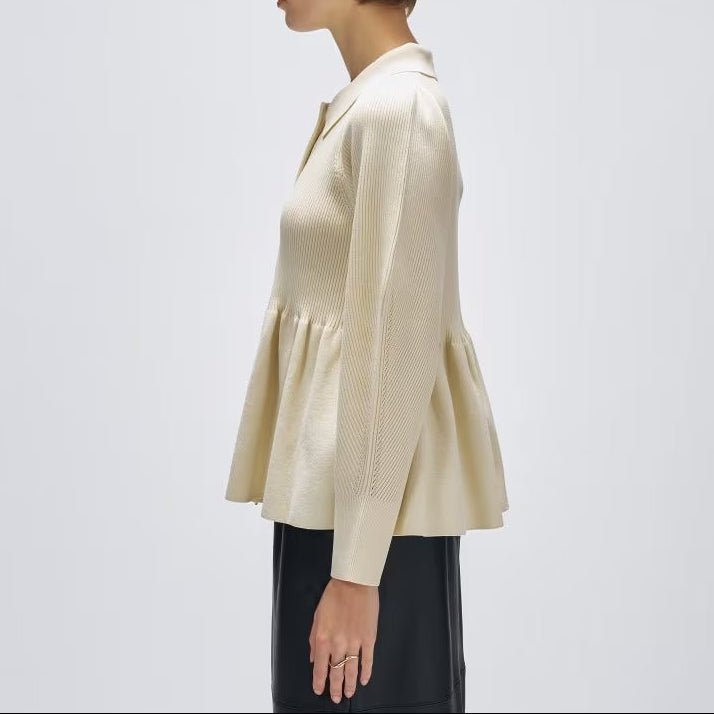 荷葉擺立體袖針織上衣 - 米白｜cloenc