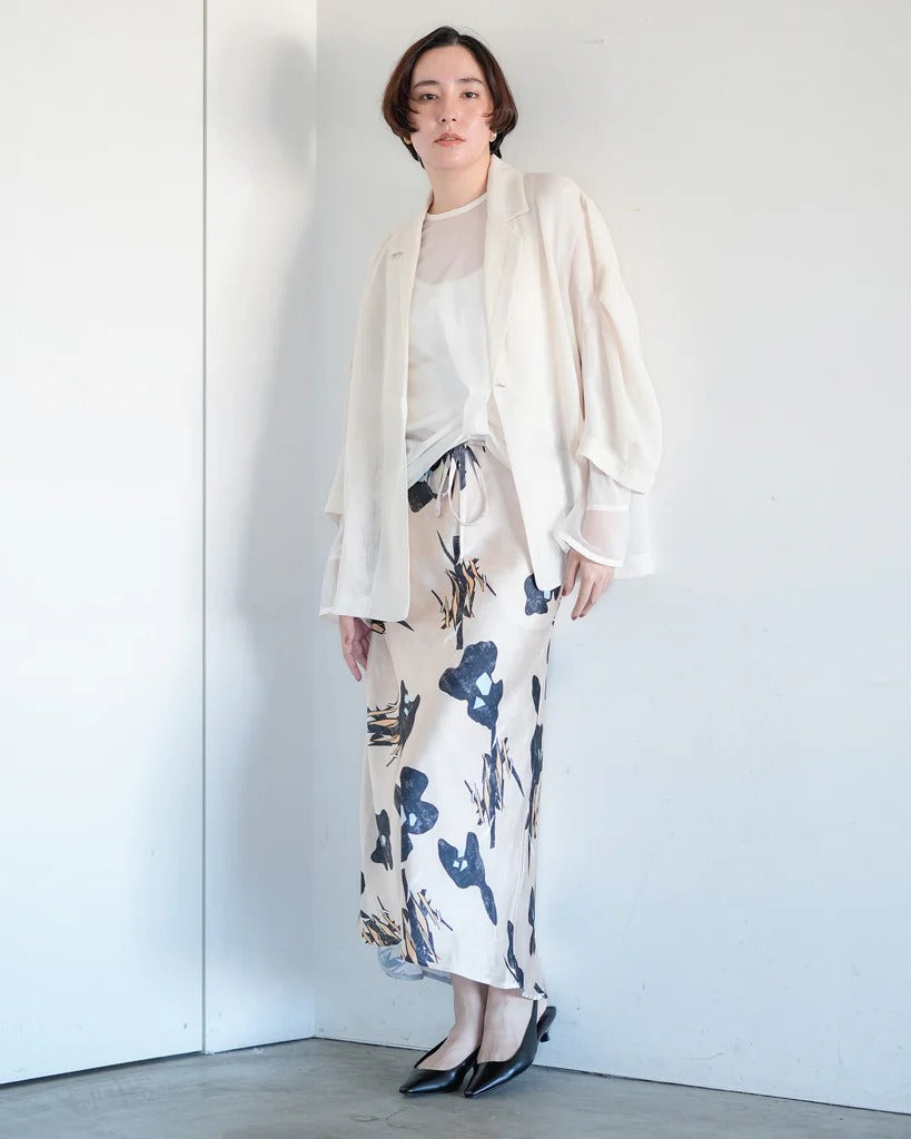 花卉印花緞面長裙 - 米｜Lallia Mu 日本製