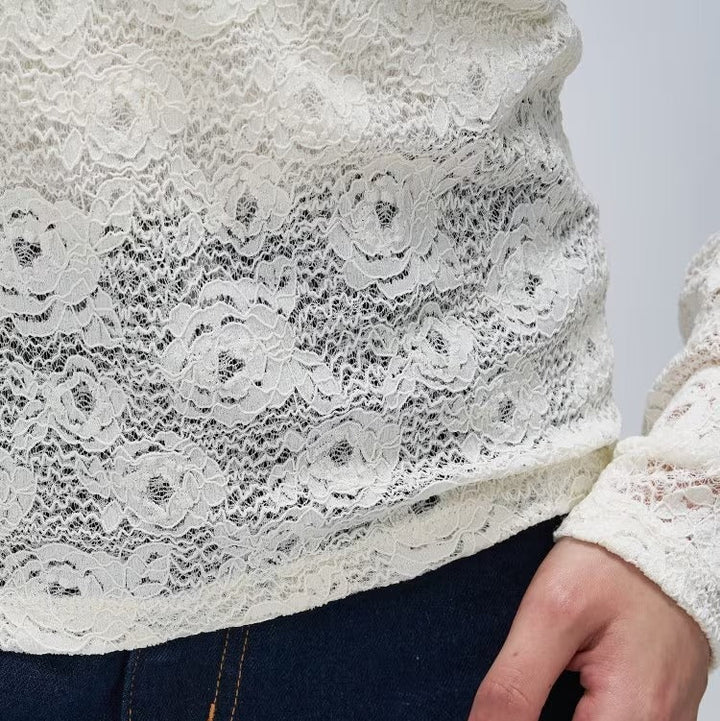 花卉蕾絲圓領長袖上衣 - 米白｜cloenc