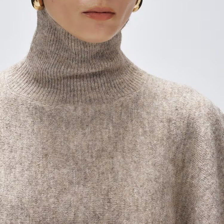 不對稱高領針織斗篷 - 灰米｜cloenc