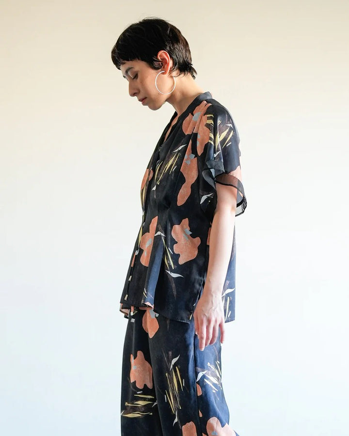 花卉印花緞面長裙 - 深藍｜Lallia Mu 日本製