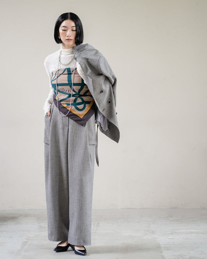 三角印花絲巾 - 米綠｜Lallia Mu