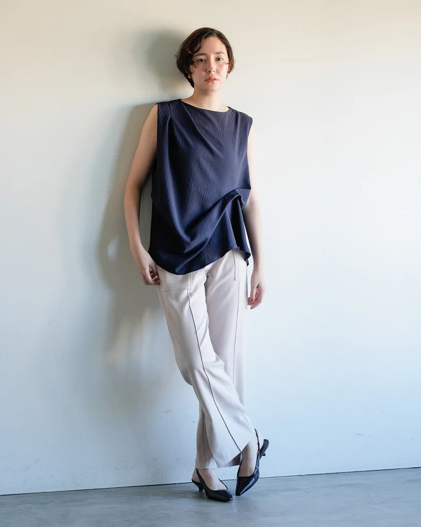 不對稱垂墜拼接無袖上衣 - 深藍｜Lallia Mu 日本製