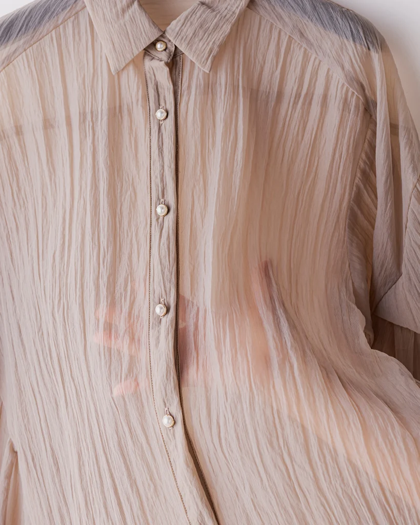 褶皺薄紗綁帶襯衫 - 灰褐｜Lallia Mu 日本製