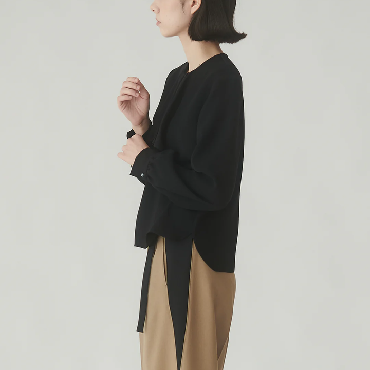 古典荷葉邊襯衫 - 黑｜BRAHMIN 日本製