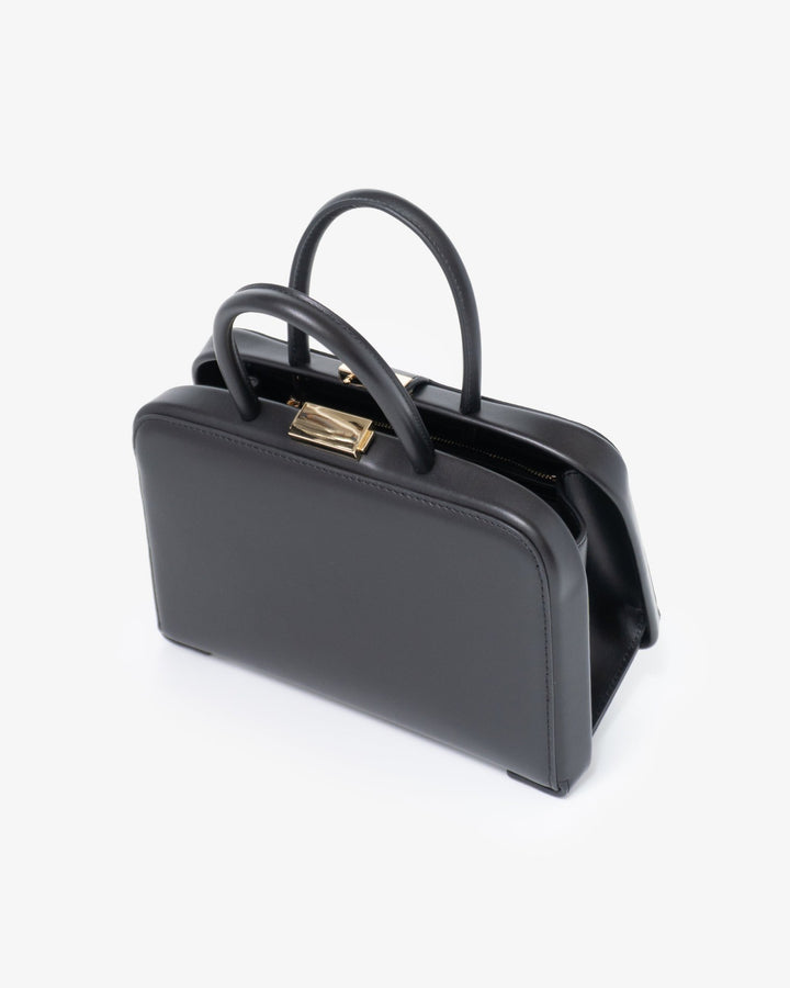 P-047 PLAIN PORTRAIT-HAND BLACK｜PUNTI